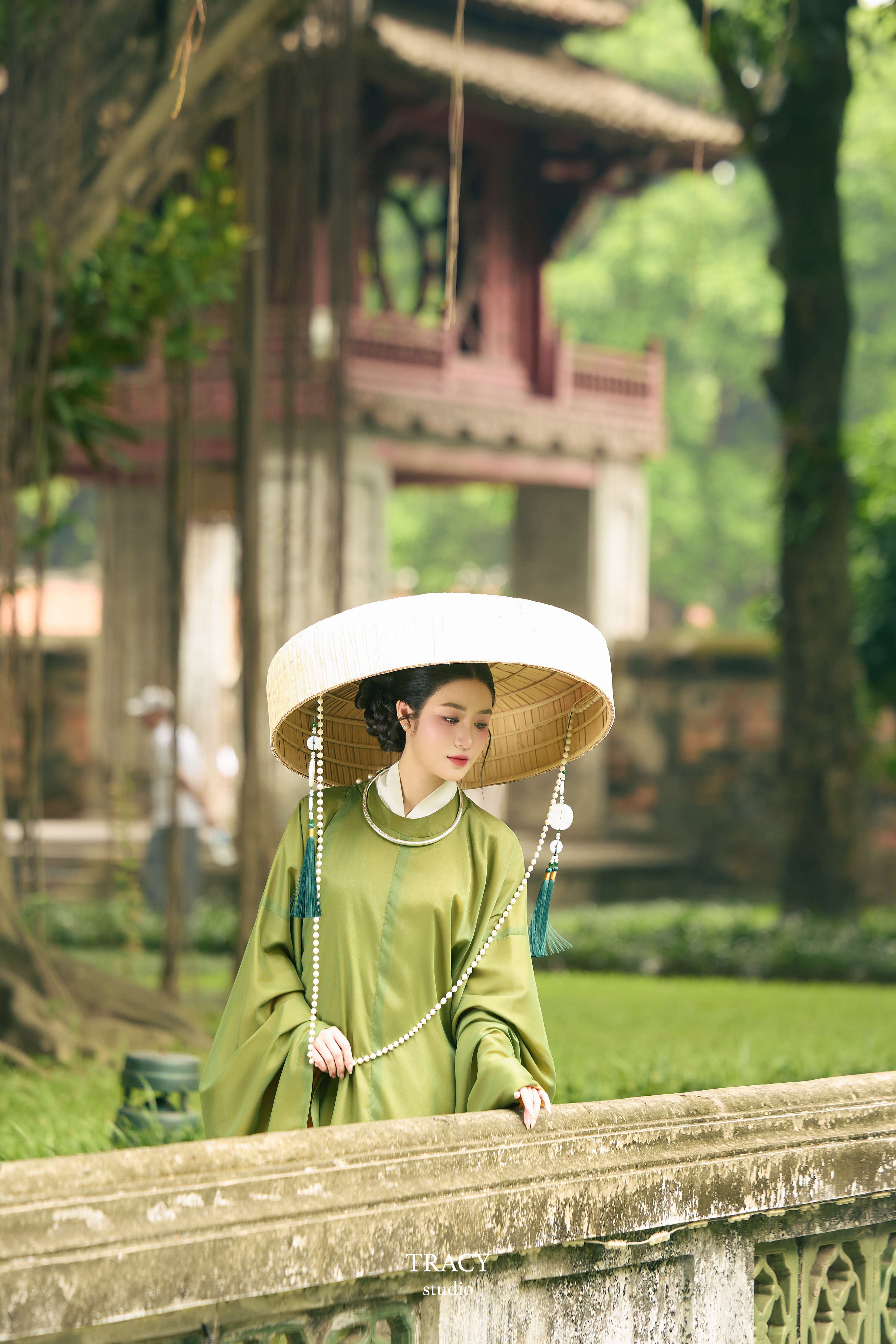 frontend/img/gallery/anh-tet-yem-ao-dai/tracy-studio-chup-viet-phuc-phuong-linh (3).jpg